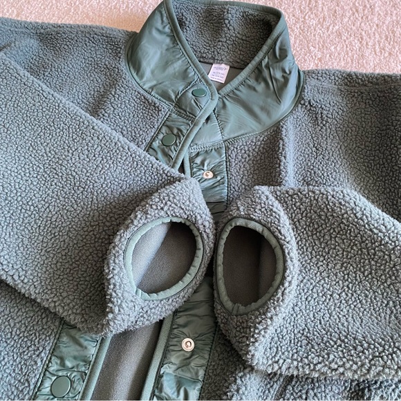 FLEECE SHERPA JACKET (Kids) - Picture 10 of 10